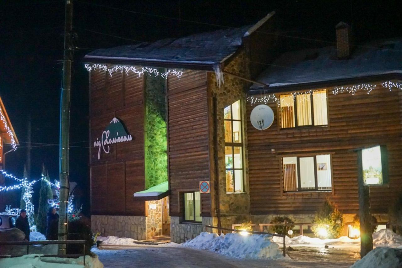Pid Khomiakom Hotel Tatariv Bagian luar foto